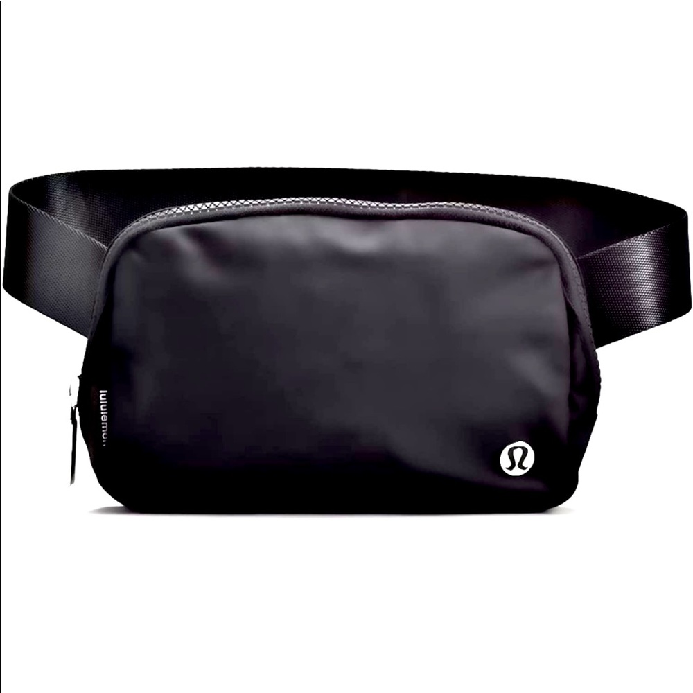 NWT Lululemon everywhere belt bag